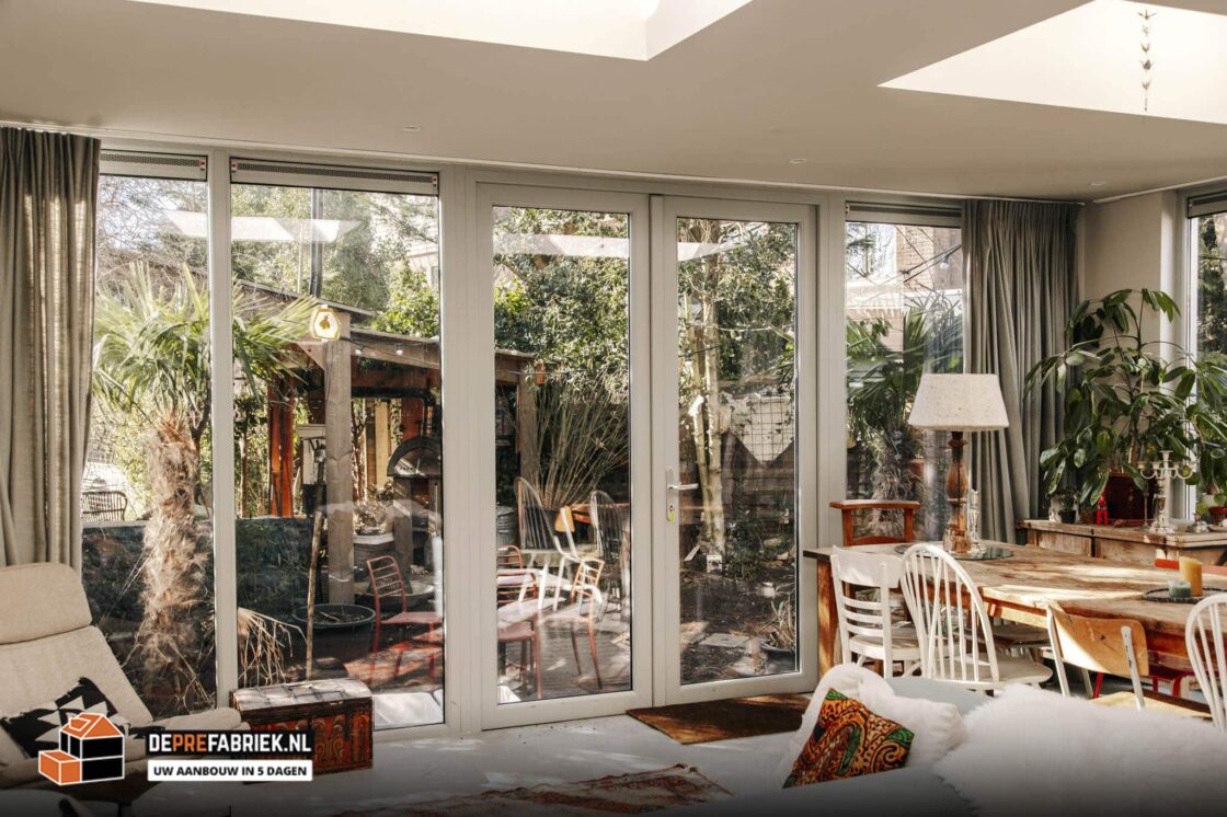 prefab vakantiewoning binnen